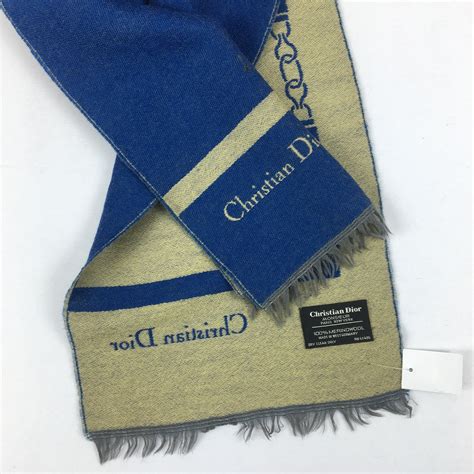 dior cashmere scarf women.